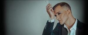 Love is a Drag - Tim Draxl