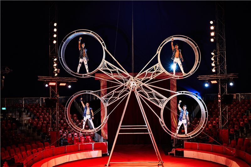 ZIRK! - Russia's Big Top CIrcus Spectacular