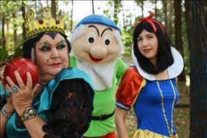 Snow White and The 7 Cool Dudes