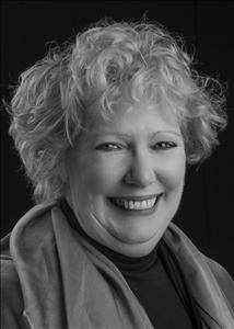 Liz St Claire Long
