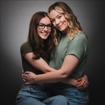Sisters in the Cast