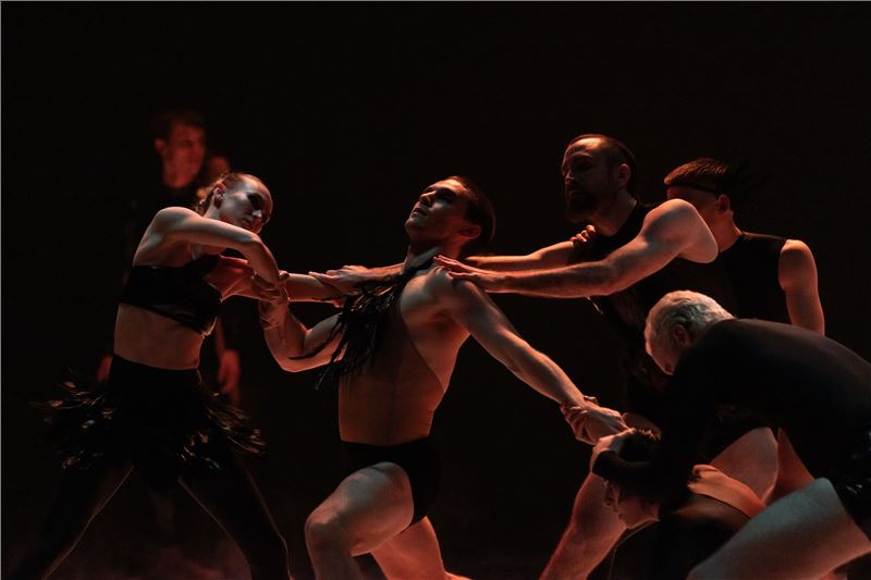 Sydney Dance Company - Engine